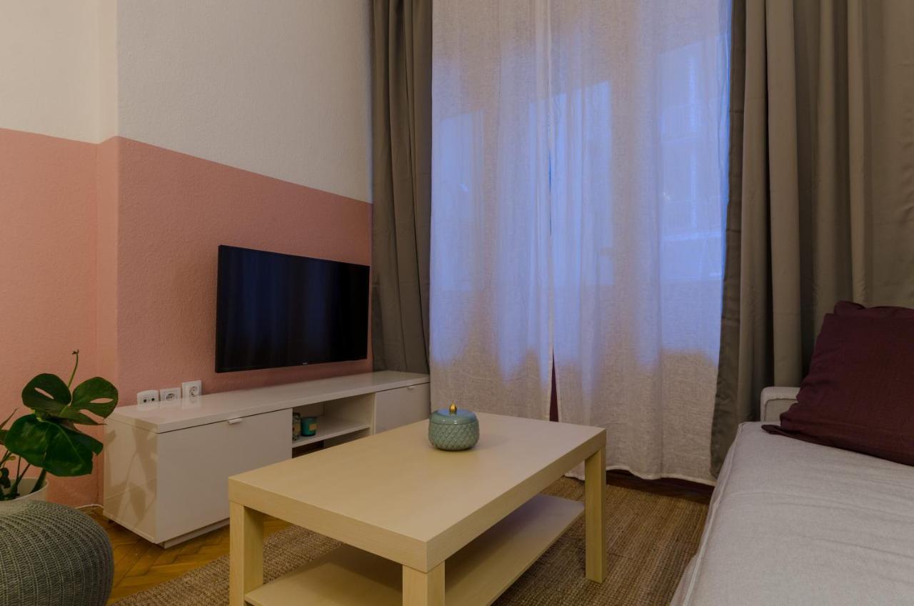 Apartmán Studio Next To Kiraly Street Kd11 Budapešť Exteriér fotografie
